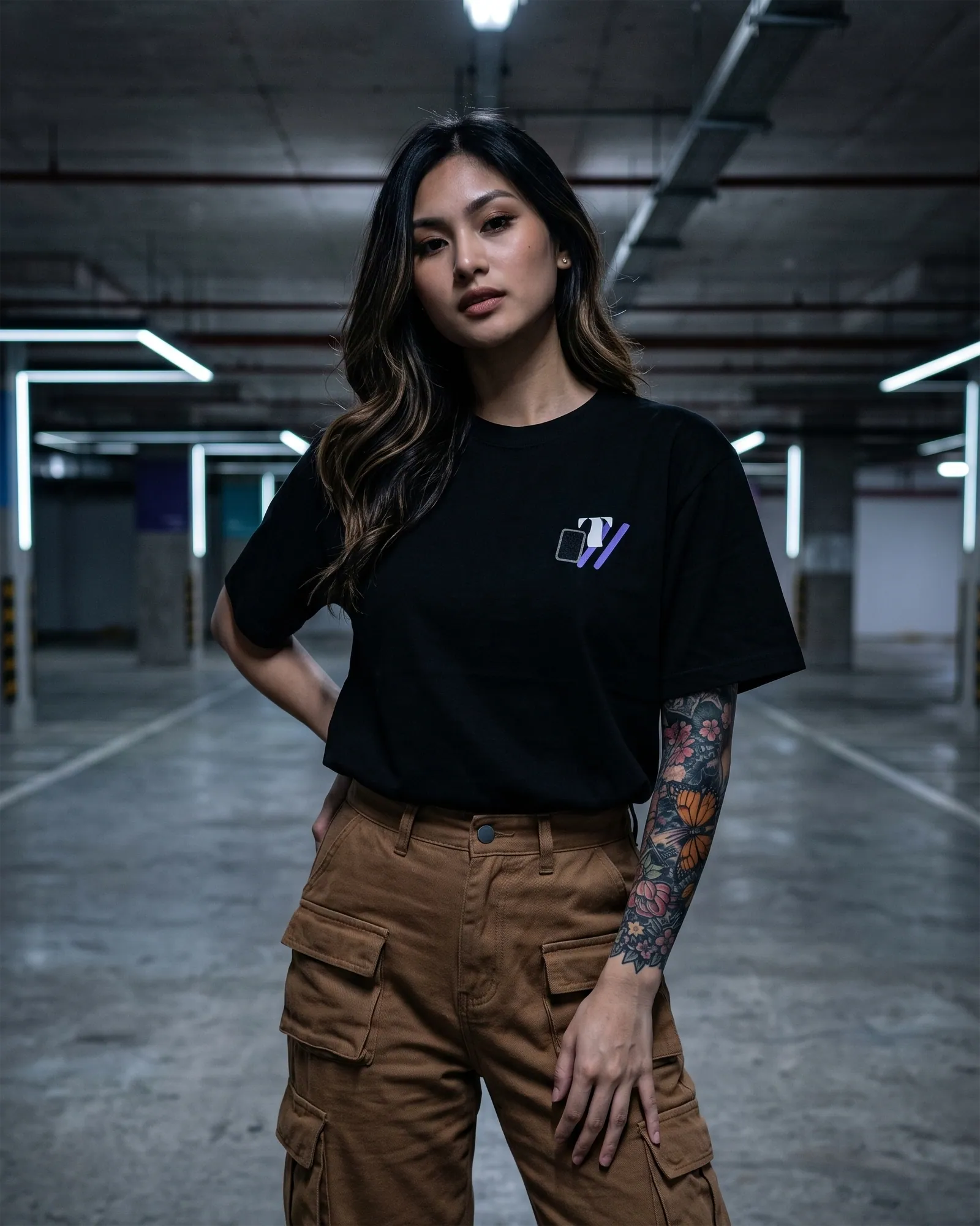 Genesis Boxy Tee — white, looking up